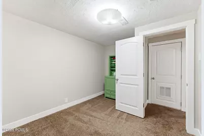 2393 Bueno Vista Drive, West Jordan, UT 84088 - Photo 16