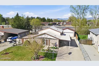 4668 S Green Valley Drive, Salt Lake City, UT 84107 - Photo 12