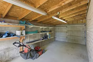 4668 S Greenvalley Dr, Salt Lake City, UT 84107 - Photo 14