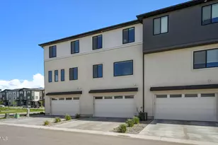 428 W 900, American Fork, UT 84003 - Photo 24