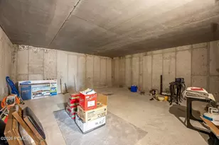 11258 N Shoreline Ct, Hideout, UT 84036 - Photo 40