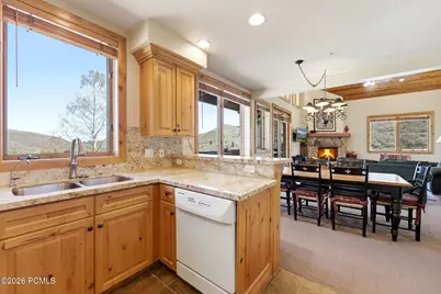 2100 S Deer Valley Drive #305, Park City, UT 84060 - Photo 10