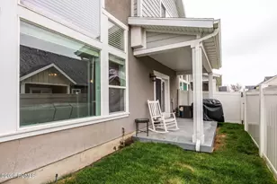 1879 W Trail Heights Dr, Riverton, UT 84065 - Photo 22