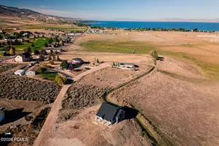 2678 S Eagle Dr, Garden City, UT 84028 - Photo 32