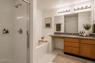 3075 E Kennedy Dr Dr, Salt Lake City, UT 84108 - Photo 6