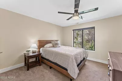 1718 Oak Springs Drive, Salt Lake City, UT 84108 - Photo 20