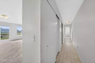 8927 E Pineview Dr, Huntsville, UT 84317 - Photo 22