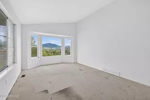 8927 E Pineview Dr, Huntsville, UT 84317 - Photo 4