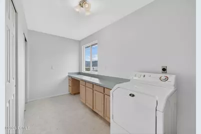 8927 E Pineview Drive, Huntsville, UT 84317 - Photo 38