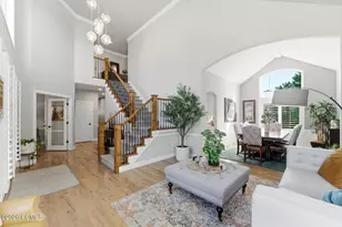 2014 Quartzridge Dr, Sandy, UT 84092 - Photo 12