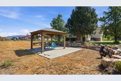 702 W 3000 South, Daniel, UT 84032 - Photo 32