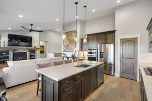1737 E Viewside Cir, Hideout, UT 84036 - Photo 8