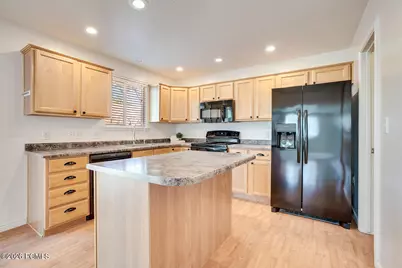 304 N Waterside Court, Heber City, UT 84032 - Photo 12