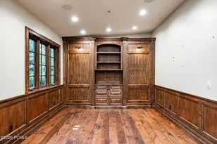 2400 E Walker Ln, Holladay, UT 84117 - Photo 44