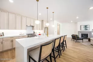 2250 E Murray Holladay Rd, Salt Lake City, UT 84117 - Photo 14