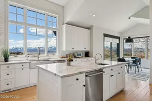 8945 N Mountain Crest Rd, Park City, UT 84098 - Photo 16