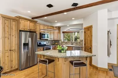 8420 N Pointe Drive, Park City, UT 84098 - Photo 6