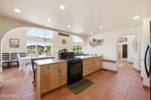 75 N 200 E St, Alton, UT 84710 - Photo 18