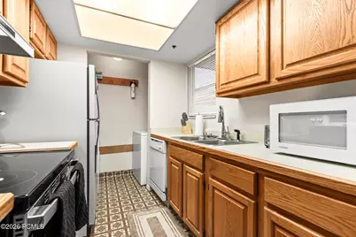 6861 N 2200 W #Apt 9b, Park City, UT 84098 - Photo 10