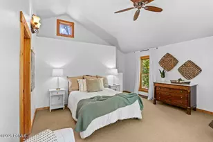 19 S Cederlof Ln, Salt Lake City, UT 84108 - Photo 24