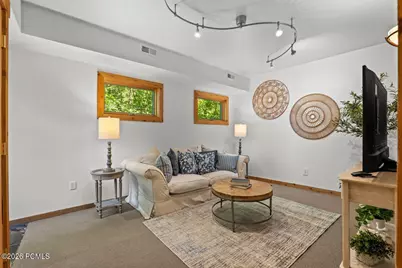 19 S Cederlof Lane, Salt Lake City, UT 84108 - Photo 20