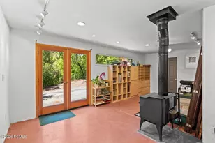 19 S Cederlof Ln, Salt Lake City, UT 84108 - Photo 34