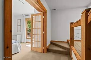 19 S Cederlof Ln, Salt Lake City, UT 84108 - Photo 18