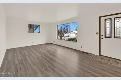 106 N 700 N, Clearfield, UT 84015 - Photo 6