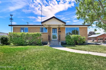 106 N 700 N, Clearfield, UT 84015 - Photo 2