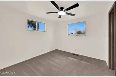 106 N 700 N, Clearfield, UT 84015 - Photo 18