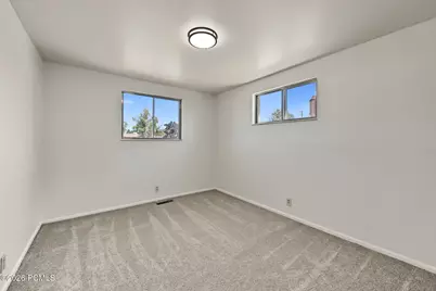 106 N 700 N, Clearfield, UT 84015 - Photo 22