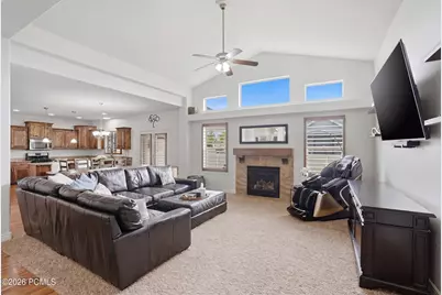 121 W Misty Brook Lane, Tooele, UT 84074 - Photo 6