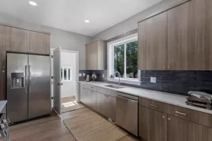 1046 Lincoln St, Salt Lake City, UT 84105 - Photo 8