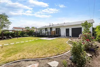 5807 S Bramblewood Lane, Salt Lake City, UT 84118 - Photo 2