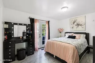 5807 S Bramblewood Ln, Salt Lake City, UT 84118 - Photo 10