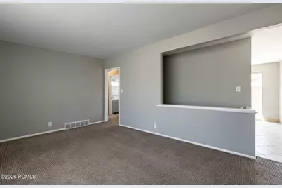 394 E Bridlewood Drive, Salt Lake City, UT 84107 - Photo 6