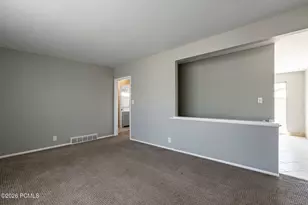 394 E Bridlewood Dr, Salt Lake City, UT 84107 - Photo 6