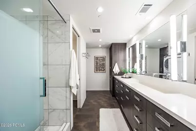 560 E South Temple Street #Apt 1001, Salt Lake City, UT 84102 - Photo 12
