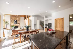7813 Susans Cir, Park City, UT 84098 - Photo 12