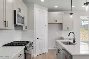 1822 N Ostler Peak Rd, Heber City, UT 84032 - Photo 14