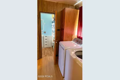 369 N 400, East Carbon, UT 84520 - Photo 10