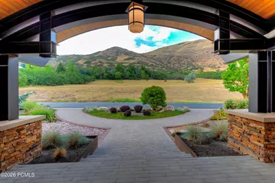 350 E Capitol Oaks Lane, Salt Lake City, UT 84103 - Photo 10