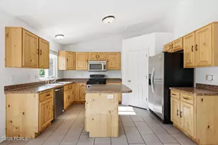 5680 S 2550, Roy, UT 84067 - Photo 6