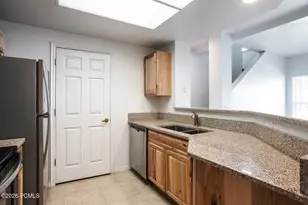 900 Bitner Rd, Park City, UT 84098 - Photo 6