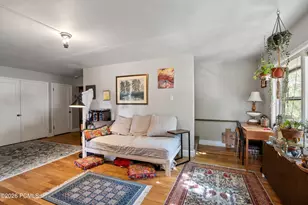 905 E 200 S, Salt Lake City, UT 84102 - Photo 32