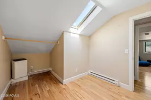 905 E 200 S, Salt Lake City, UT 84102 - Photo 18
