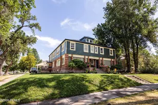 905 E 200 S, Salt Lake City, UT 84102 - Photo 2
