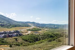 385 W Ascent Dr, Hideout, UT 84036 - Photo 4