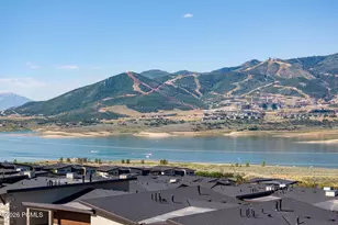 512 E Kayak Dr, Hideout, UT 84036 - Photo 8