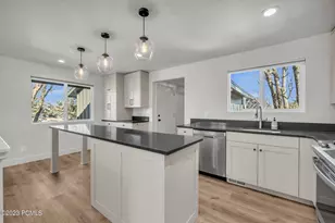 6236 N Countryside Circle, Park City, UT 84098 - Photo 6